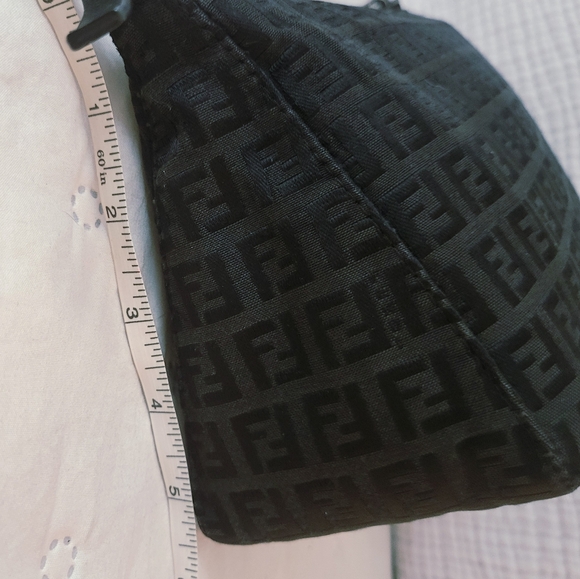 Fendi Pochette - Picture 10 of 16